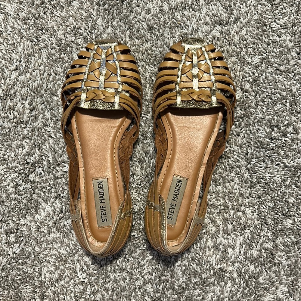 Steve Madden Tan and Gold Braided Flat Sandals